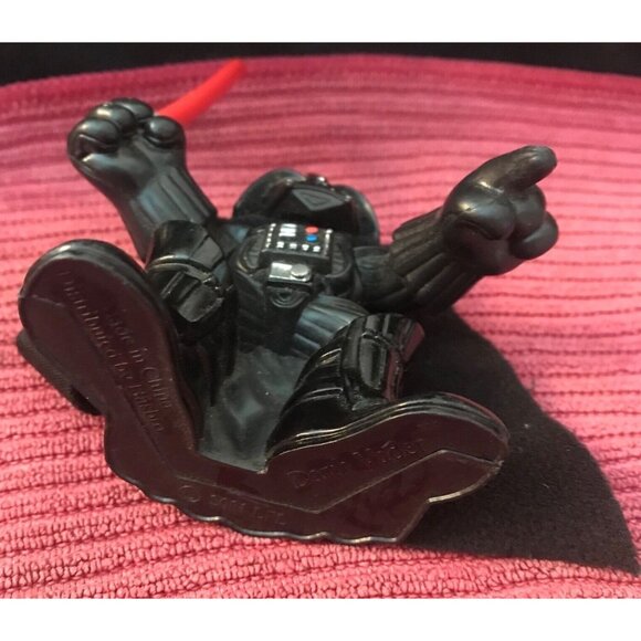 2001 Hasbro Star Wars Galactic Heroes Darth Vader 3" - Picture 3 of 5